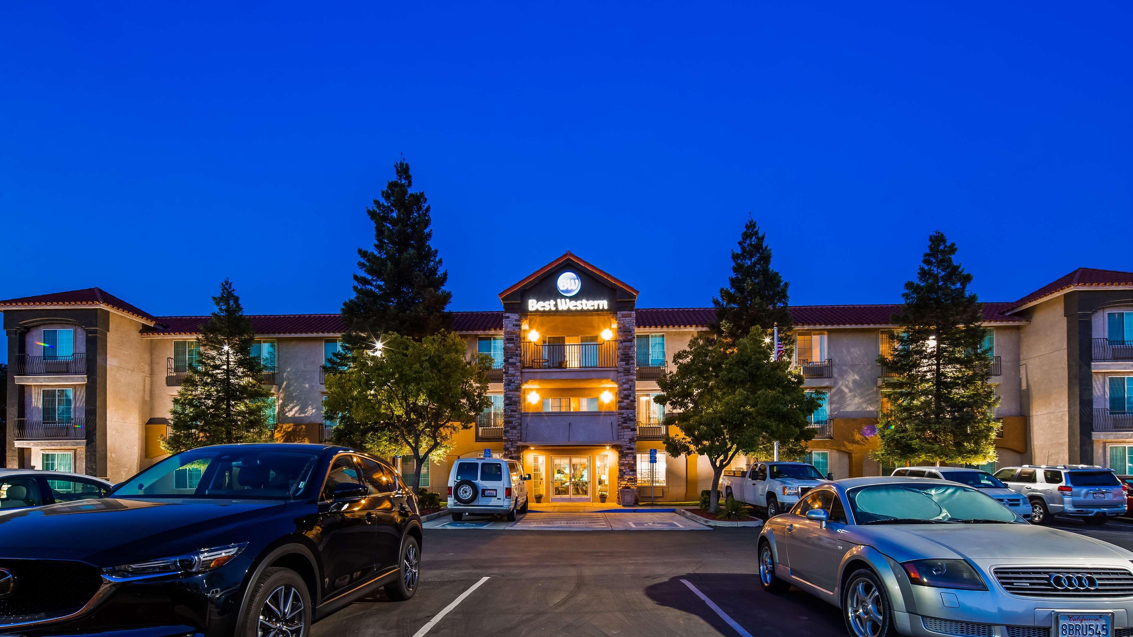 Best Western Visalia Hotel Luaran gambar