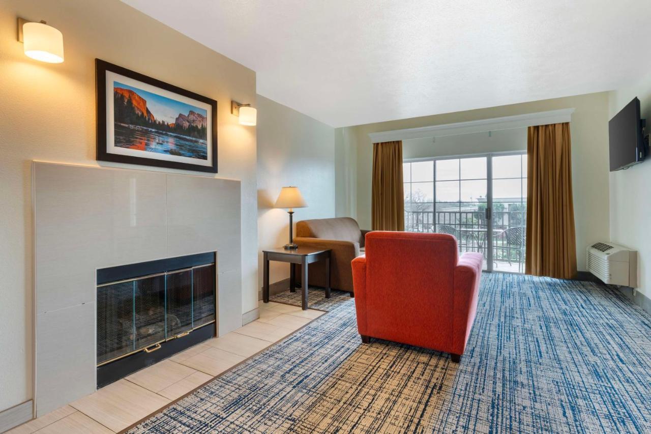 Best Western Visalia Hotel Luaran gambar
