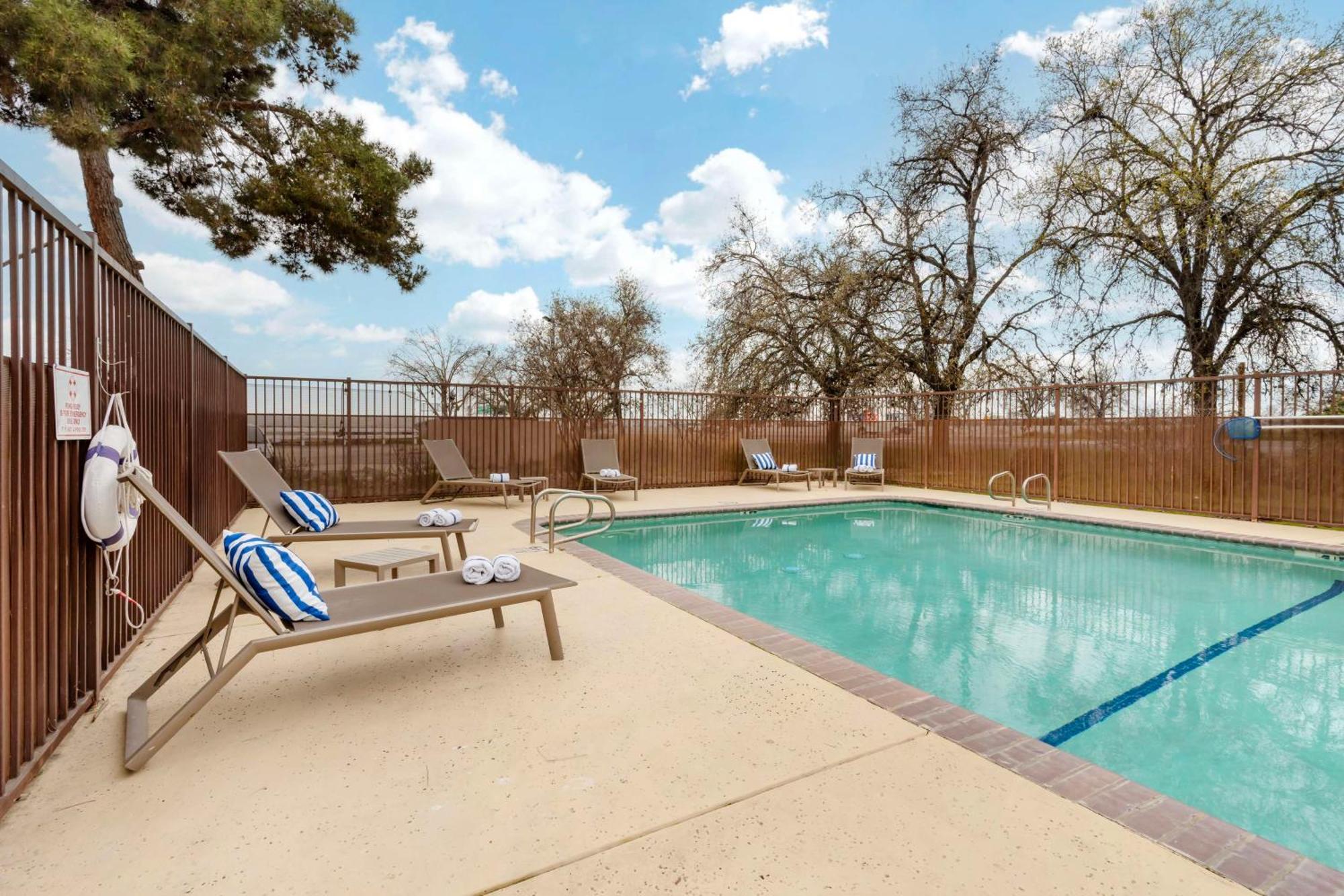 Best Western Visalia Hotel Luaran gambar
